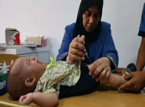 القصف الإسرائيلي يؤجل المرحلة الأخيرة لتطعيم أطفال غزة ضد الشلل
